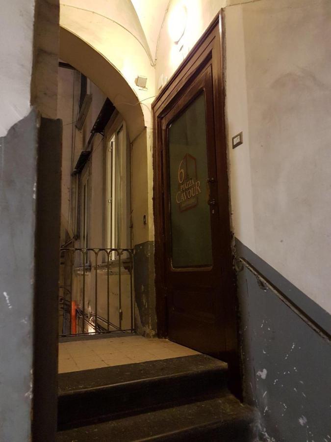 61 Piazza Cavour * Napels